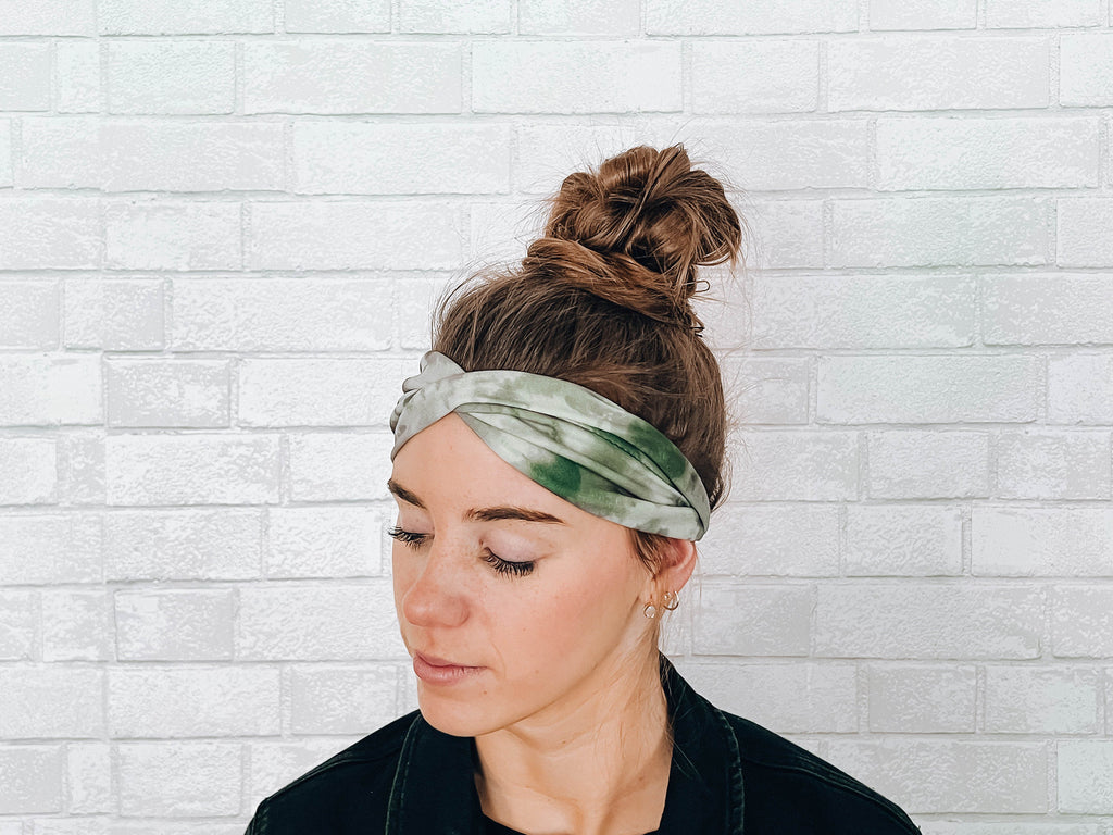 Soft No Slip Wide Twist Green Tie Dye Headband