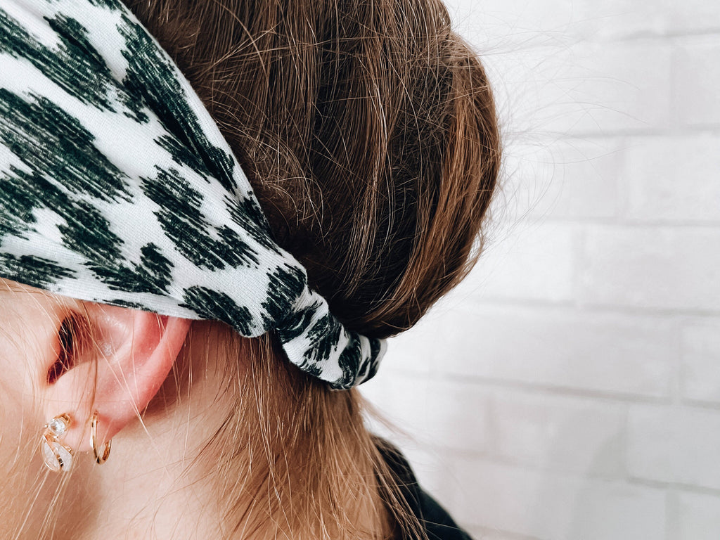 No Slip Crazy Comfortable Soft Wide Twist Headband Black and White Cheetah Print