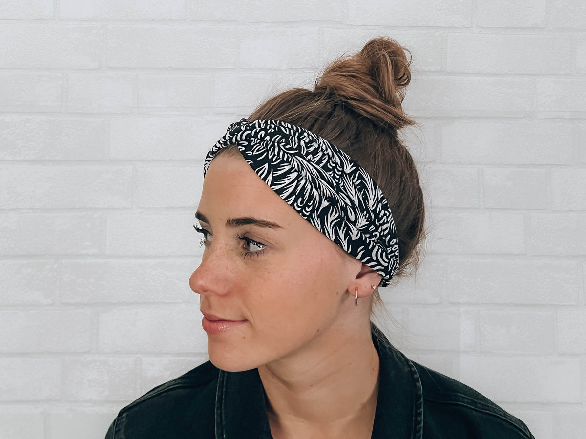 Soft Comfort Headband Wear Multiple Ways No Slip Black and White Pattern