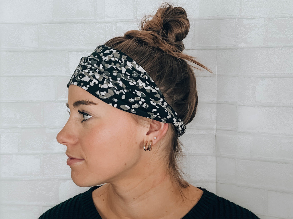 No Slip Super Soft Fits All Headband Black and White Pattern