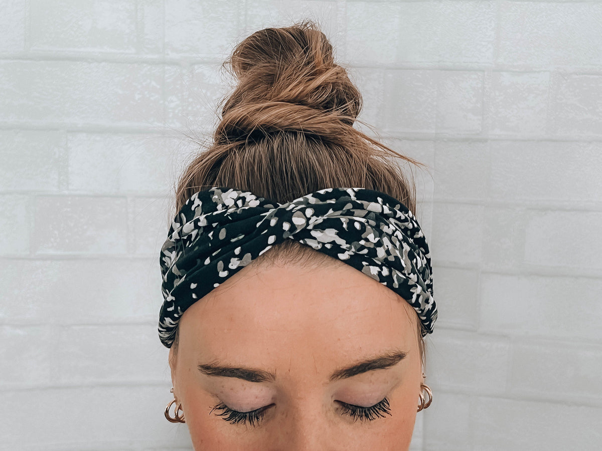 No Slip Super Soft Fits All Headband Black and White Pattern