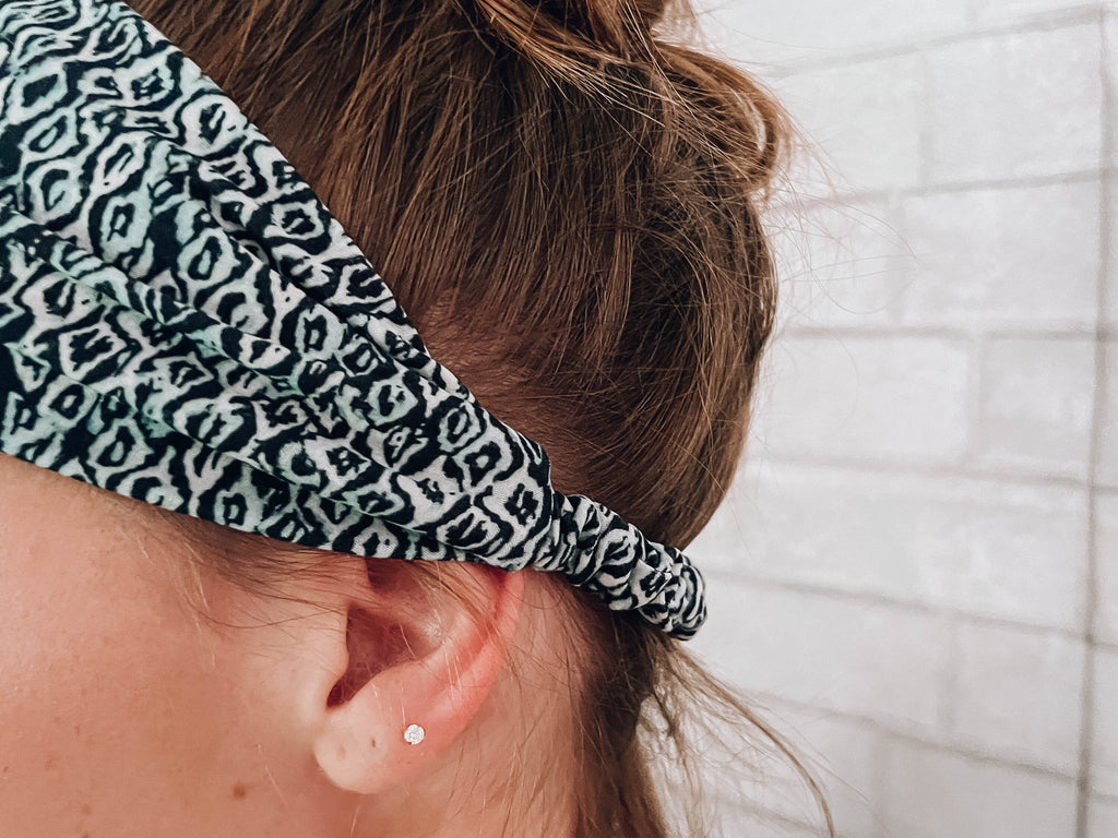 Soft No Slip Wide Comfort Headband Hairband in Teal Blue Abstract Pattern