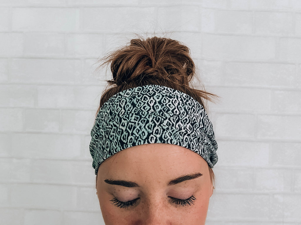 Soft No Slip Wide Comfort Headband Hairband in Teal Blue Abstract Pattern