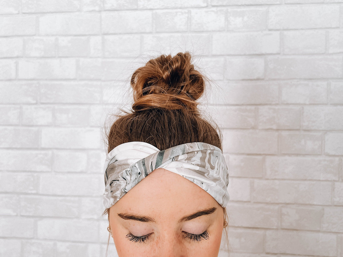Soft Versatile No Slip Wide Twist Headband Grey Marble Swirl